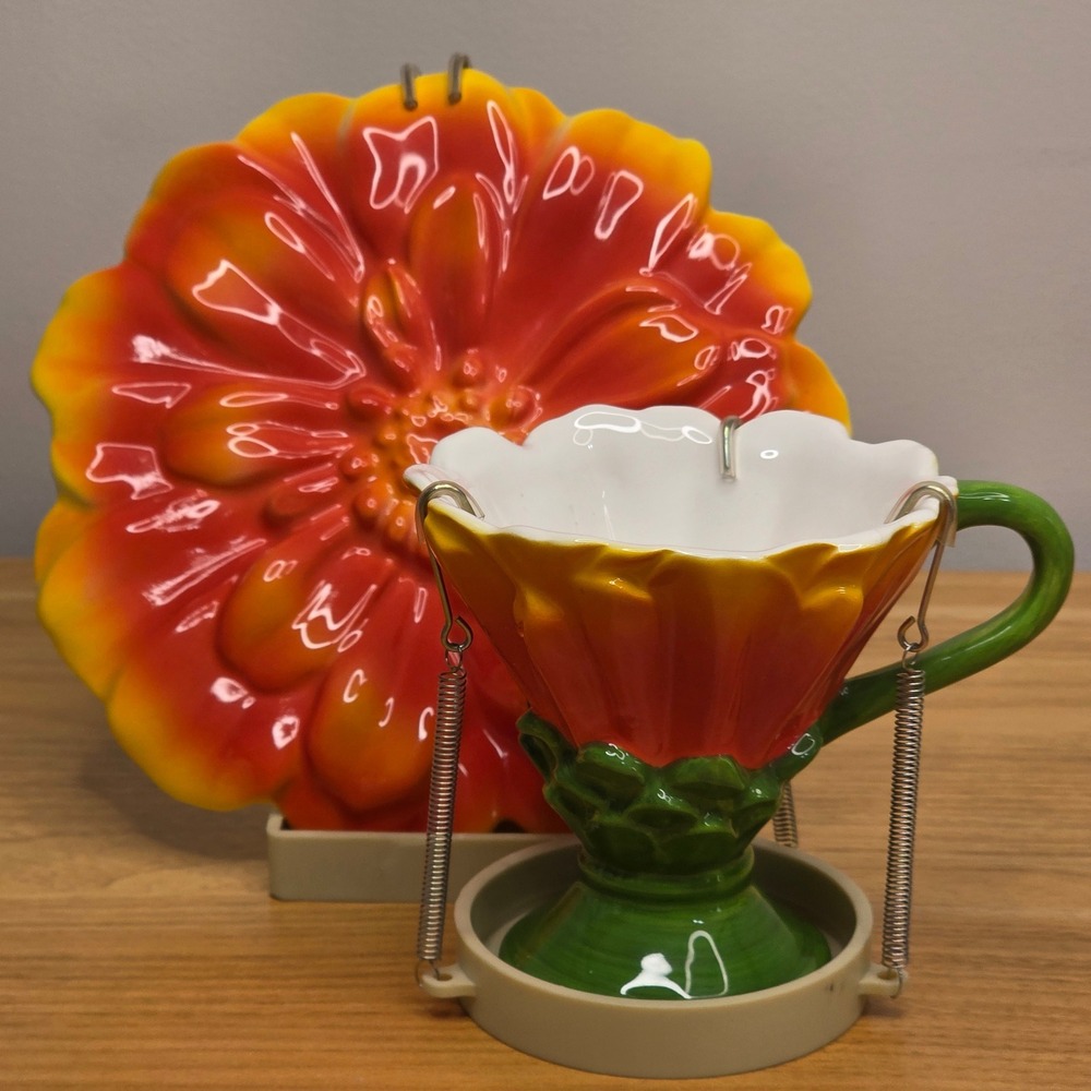 Vintage Teleflora Gift Ceramic Orange Daisy Flower Tea Cup, Saucer & Stand Set